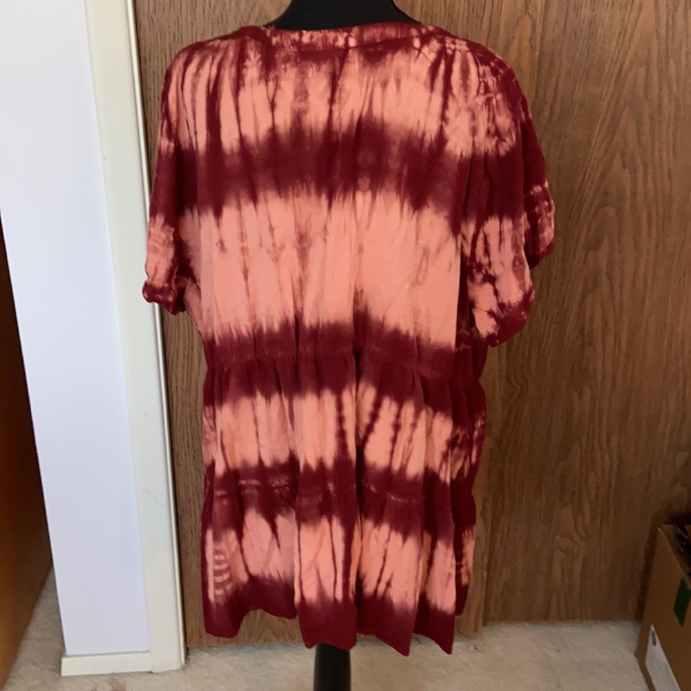 Fun torrid tye dye top - Picture 2 of 3